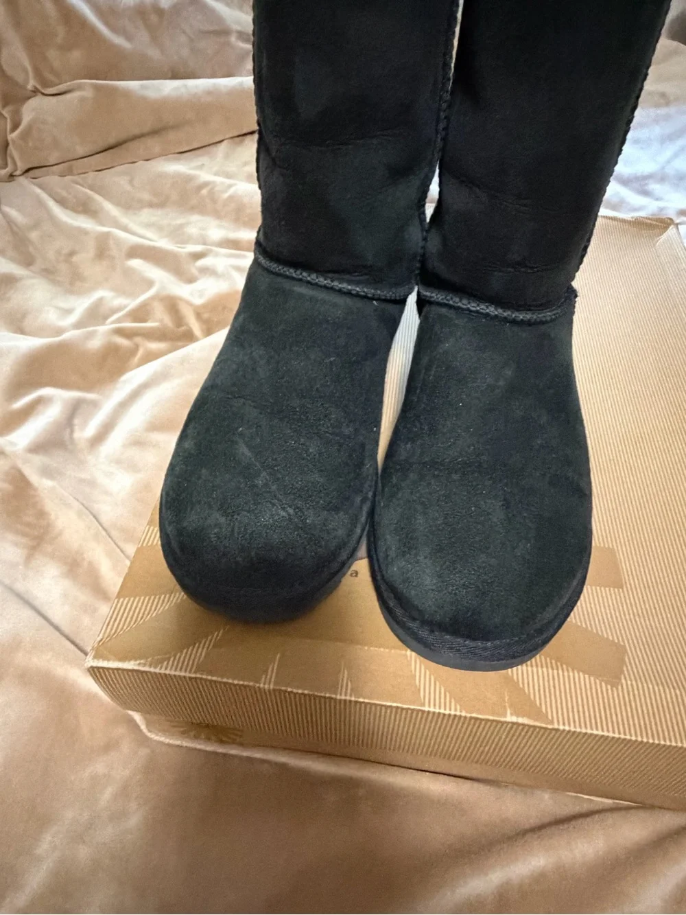 UGG women’s classic